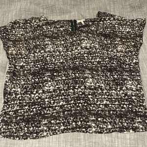 Adorable silk Joie hook back shirt